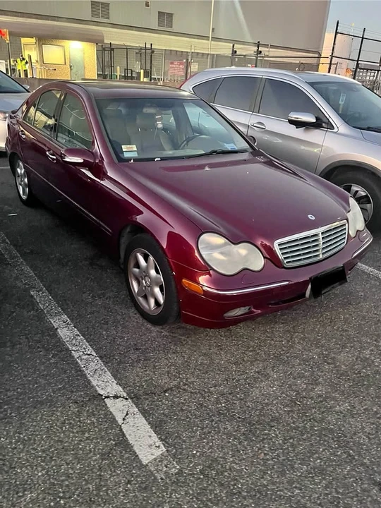 2002 Mercedes-Benz W203 C-Class - Image 2 of 9
