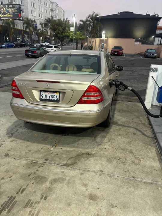 2002 Mercedes-Benz W203 C-Class - Image 3 of 5