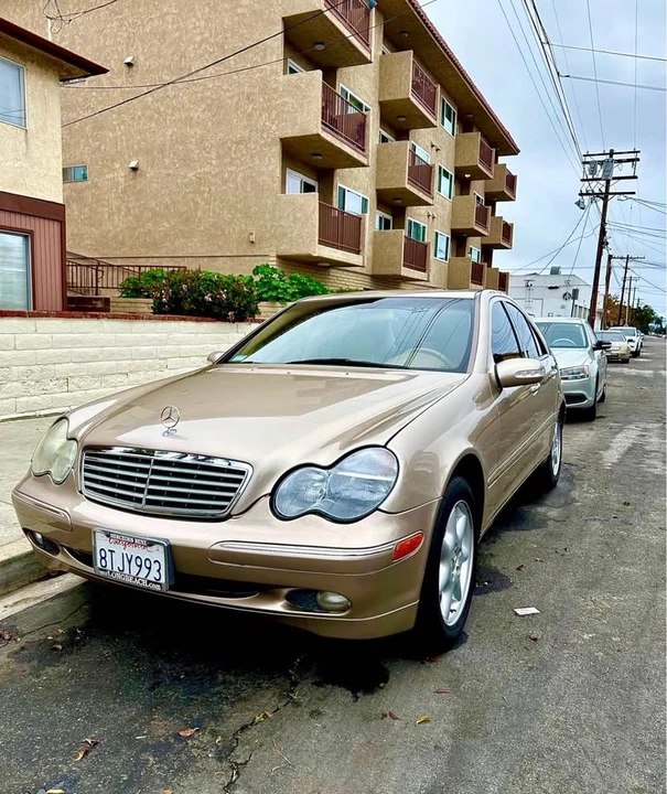 2002 Mercedes-Benz W203 C-Class - Image 3 of 16