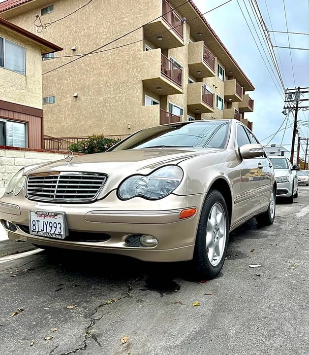 2002 Mercedes-Benz W203 C-Class - Image 14 of 16