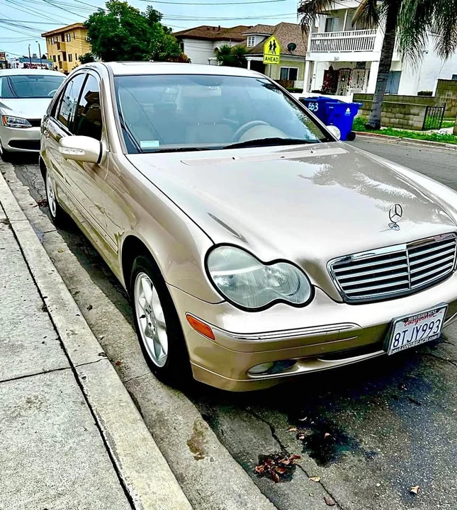 2002 Mercedes-Benz W203 C-Class - Image 2 of 16
