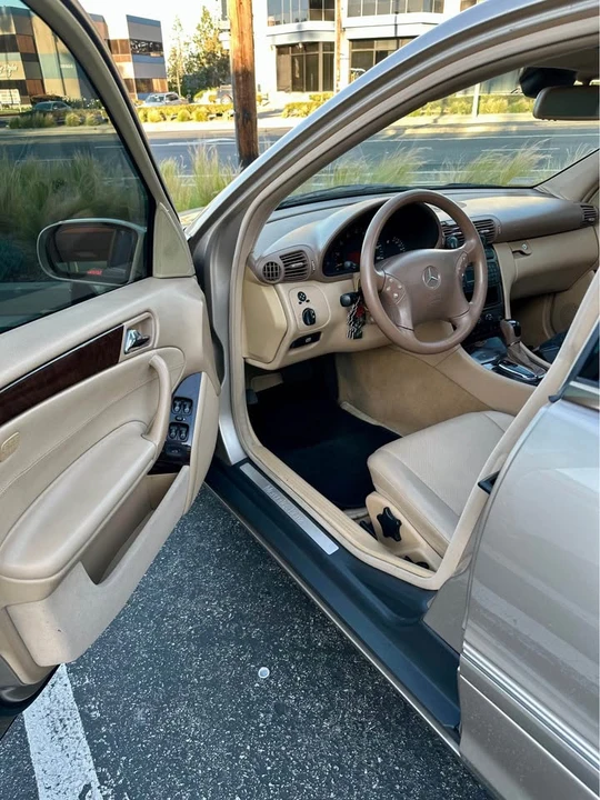 2002 Mercedes-Benz W203 C-Class - Image 16 of 19