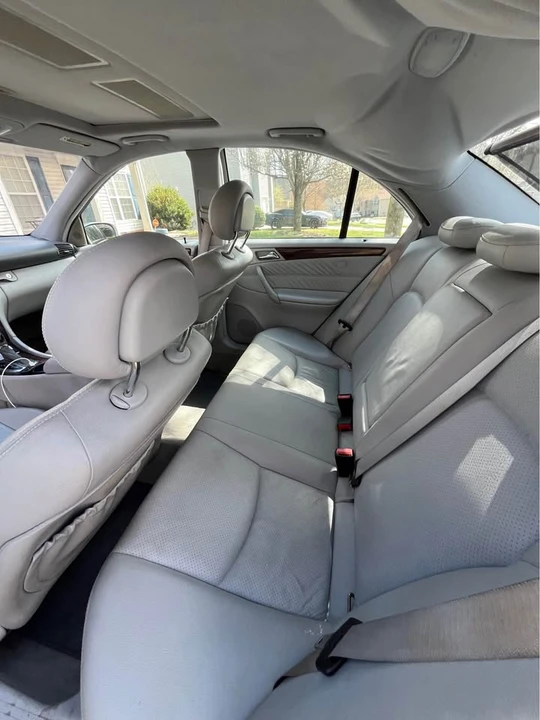 2002 Mercedes-Benz W203 C-Class - Image 9 of 12