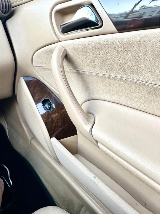 2002 Mercedes-Benz W203 C-Class - Image 11 of 19