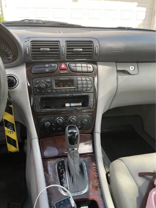 2002 Mercedes-Benz W203 C-Class - Image 8 of 12