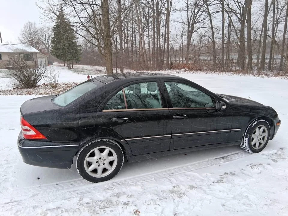 2002 Mercedes-Benz W203 C-Class - Image 7 of 16
