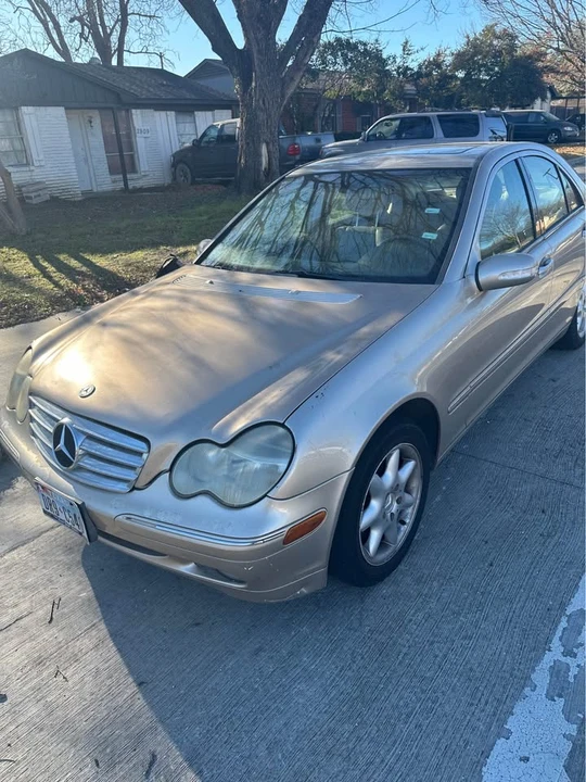 2002 Mercedes-Benz W203 C-Class - Image 2 of 10