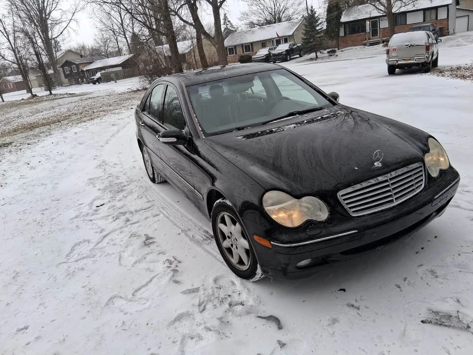 2002 Mercedes-Benz W203 C-Class - Image 15 of 16