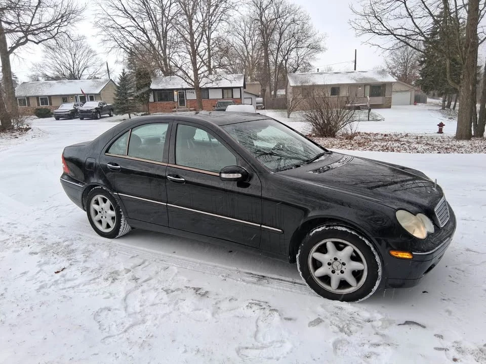2002 Mercedes-Benz W203 C-Class - Image 6 of 16