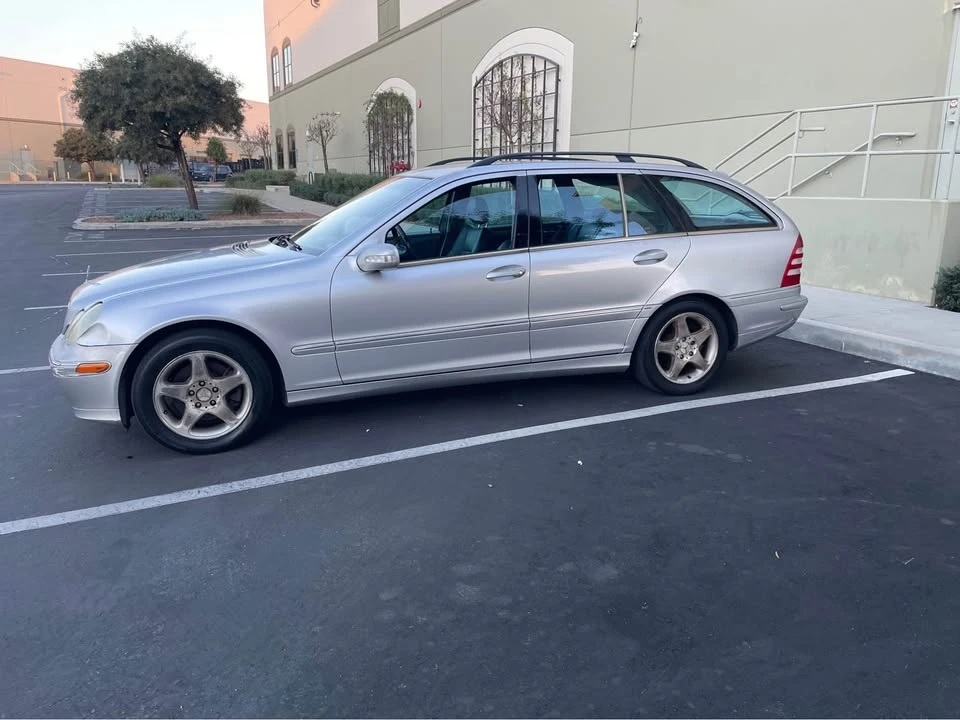 2002 Mercedes-Benz W203 C-Class - Image 2 of 14