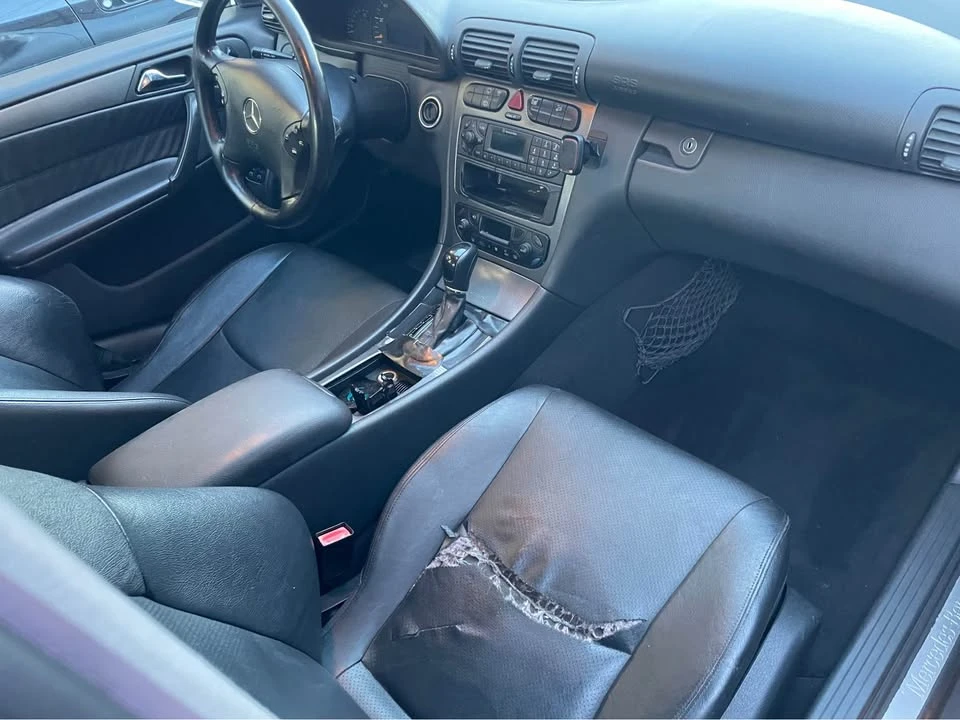2002 Mercedes-Benz W203 C-Class - Image 12 of 14