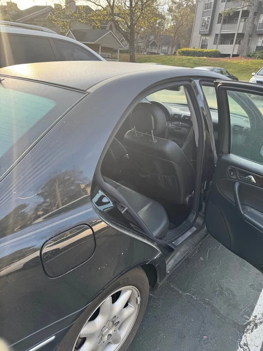 2002 Mercedes-Benz W203 C-Class - Image 11 of 13