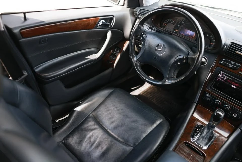 2002 Mercedes-Benz W203 C-Class - Image 20 of 20