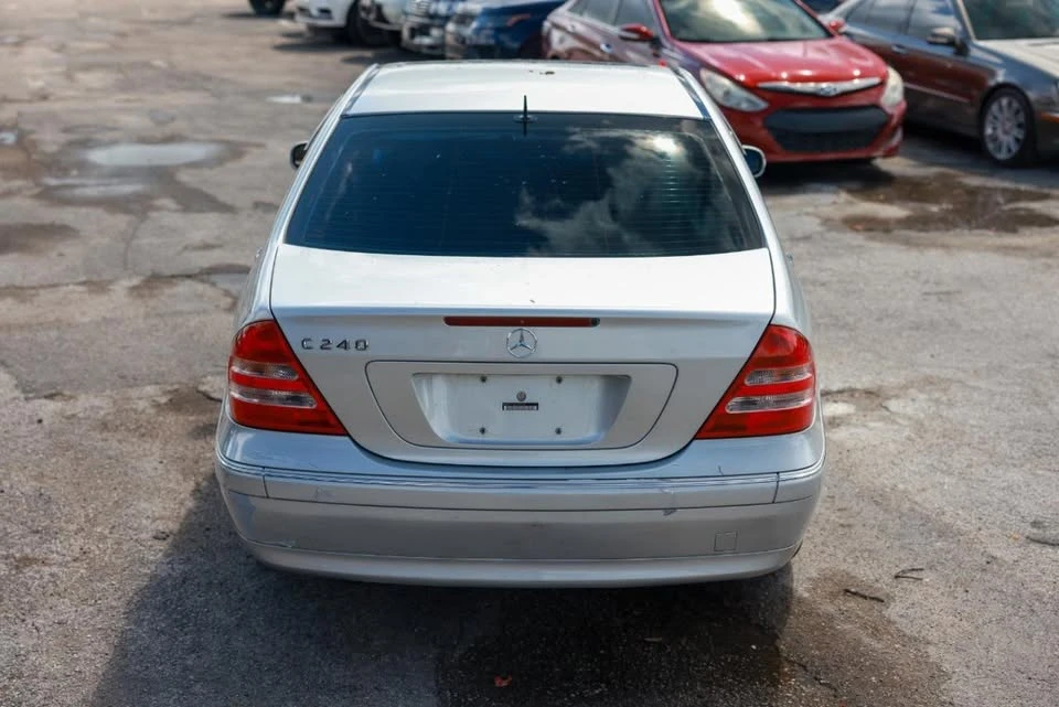 2002 Mercedes-Benz W203 C-Class - Image 9 of 20