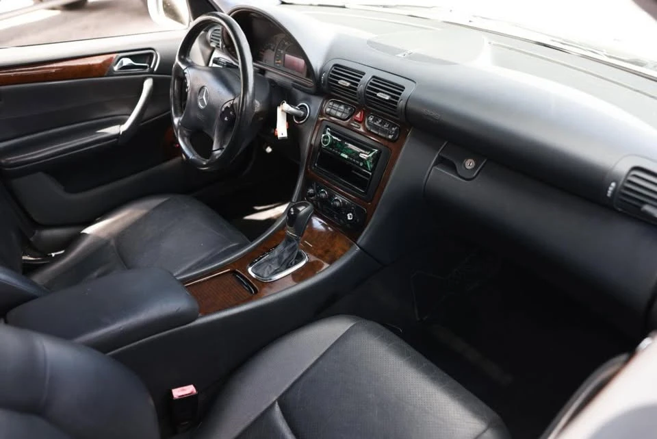 2002 Mercedes-Benz W203 C-Class - Image 16 of 20