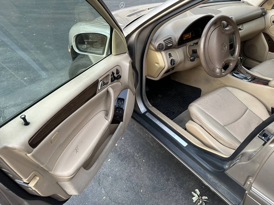 2002 Mercedes-Benz W203 C-Class - Image 15 of 16