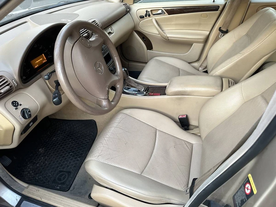 2002 Mercedes-Benz W203 C-Class - Image 14 of 16