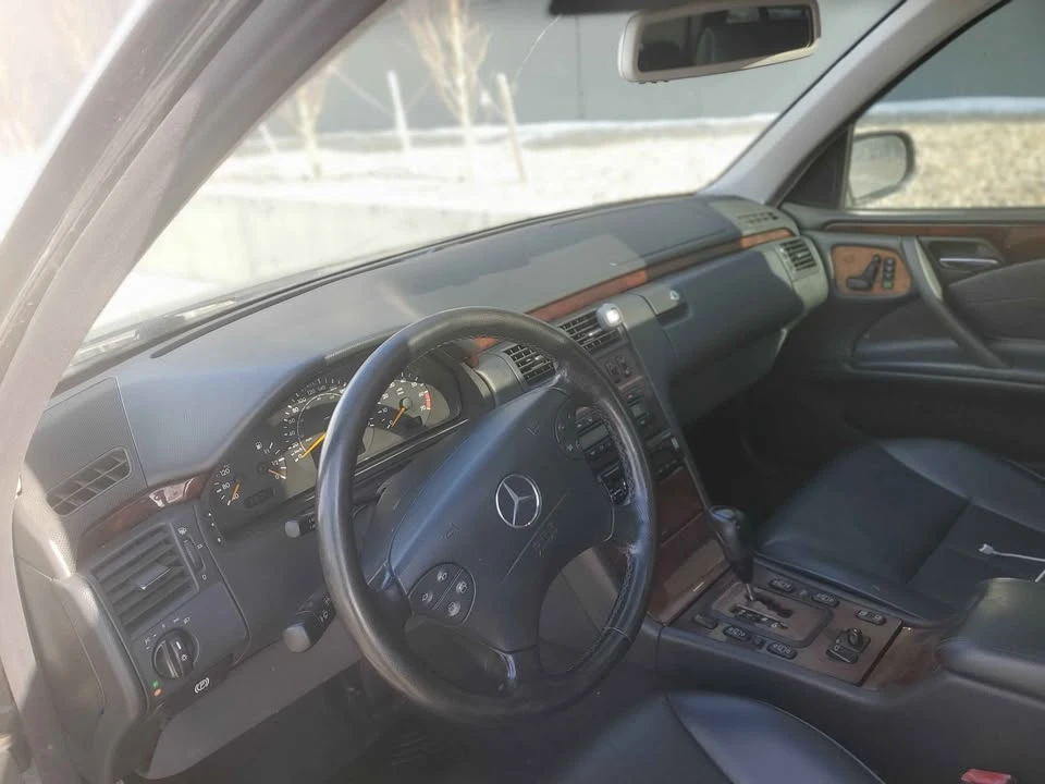 2002 Mercedes-Benz W210 E-Class - Image 3 of 12