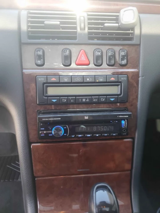 2002 Mercedes-Benz W210 E-Class - Image 7 of 12