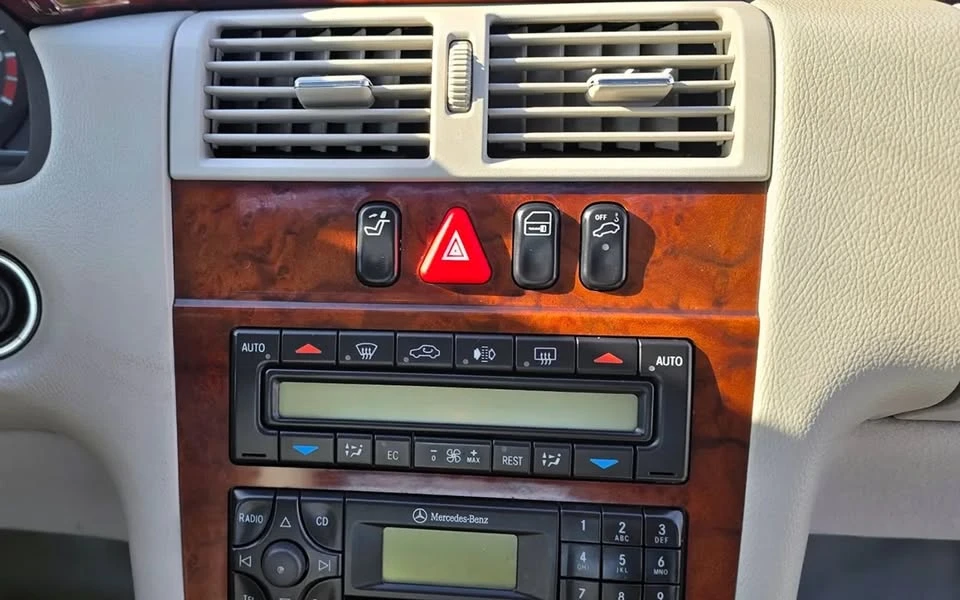 2002 Mercedes-Benz W210 E-Class - Image 10 of 20