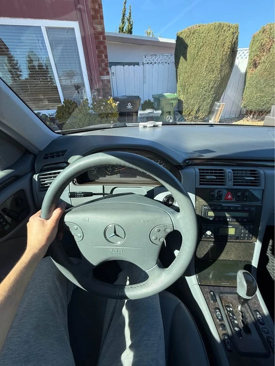 2002 Mercedes-Benz W210 E-Class - Image 11 of 12