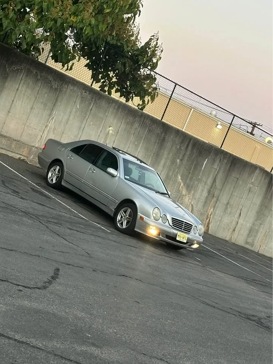 2002 Mercedes-Benz W210 E-Class - Image 2 of 11