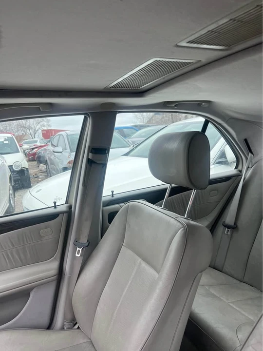 2002 Mercedes-Benz W210 E-Class - Image 9 of 12