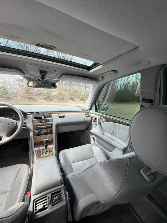2002 Mercedes-Benz W210 E-Class - Image 2 of 11