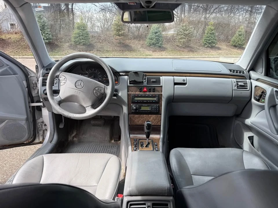2002 Mercedes-Benz W210 E-Class - Image 3 of 11