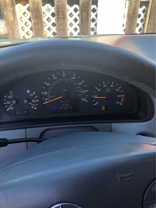2002 Mercedes-Benz W210 E-Class - Image 12 of 18