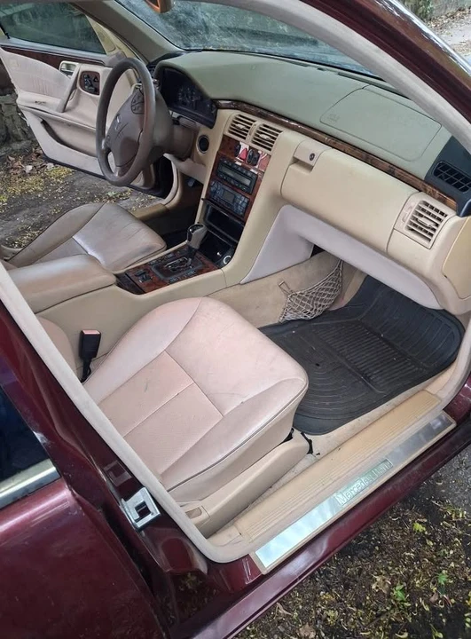 2002 Mercedes-Benz W210 E-Class - Image 3 of 11