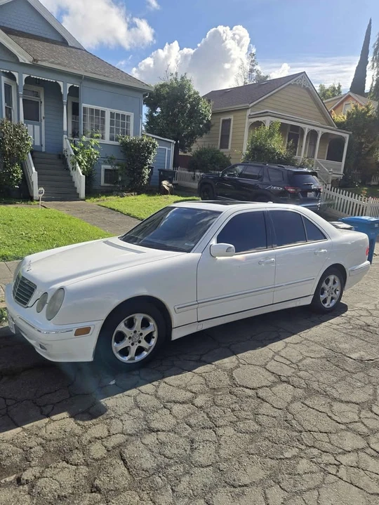 2002 Mercedes-Benz W210 E-Class - Image 3 of 11