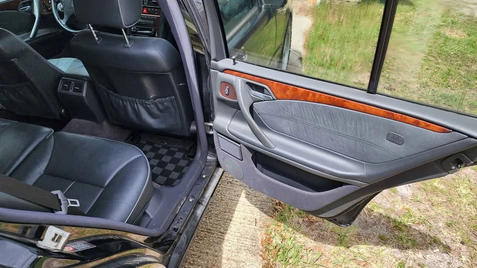 2002 Mercedes-Benz W210 E-Class - Image 11 of 16