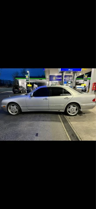 2002 Mercedes-Benz W210 E-Class - Image 3 of 3