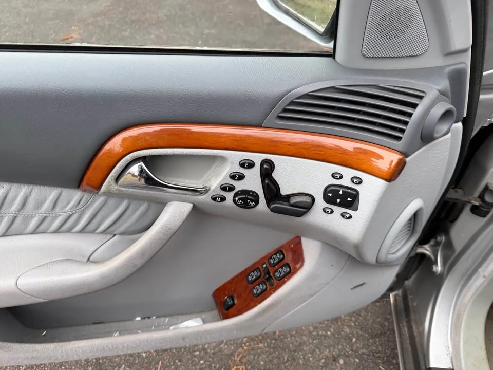 2002 Mercedes-Benz W220 S-Class - Image 11 of 12