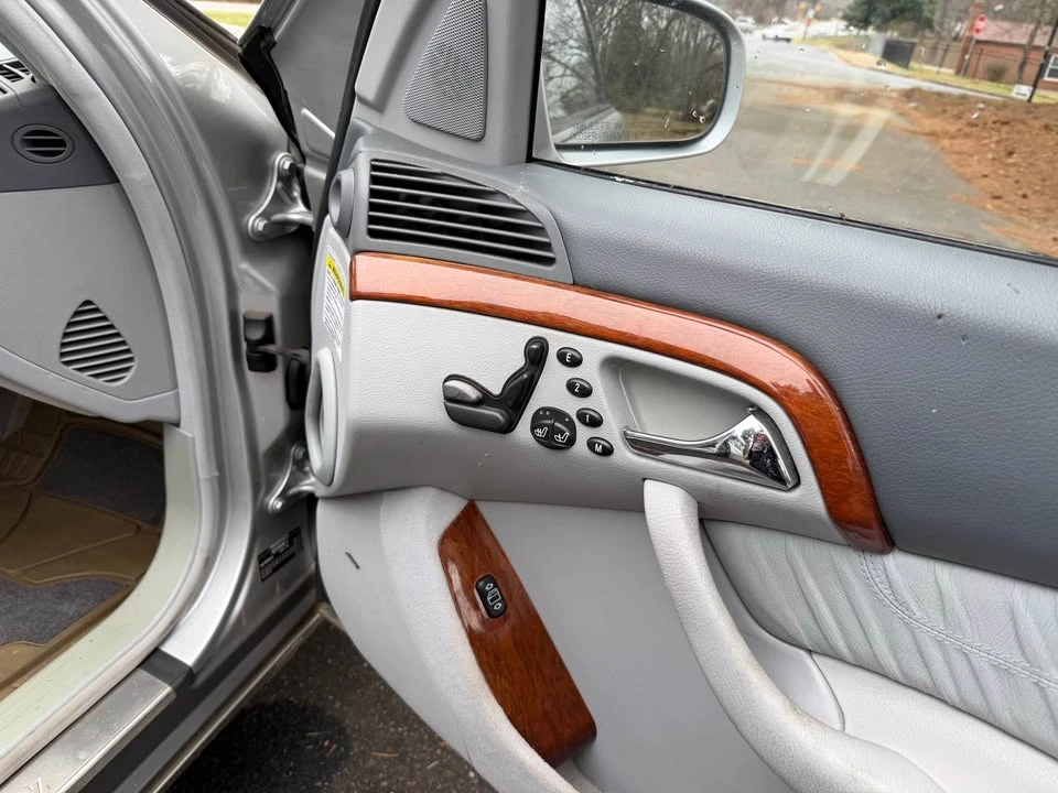 2002 Mercedes-Benz W220 S-Class - Image 8 of 12