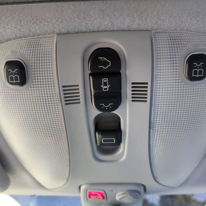 2002 Mercedes-Benz W220 S-Class - Image 11 of 20