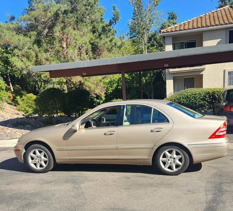 2002 Mercedes-Benz W203 C-Class - Image 2 of 6