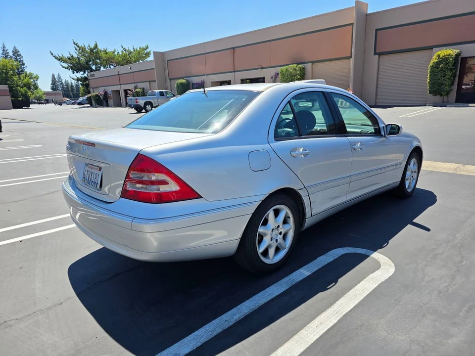 2002 Mercedes-Benz W203 C-Class - Image 4 of 10