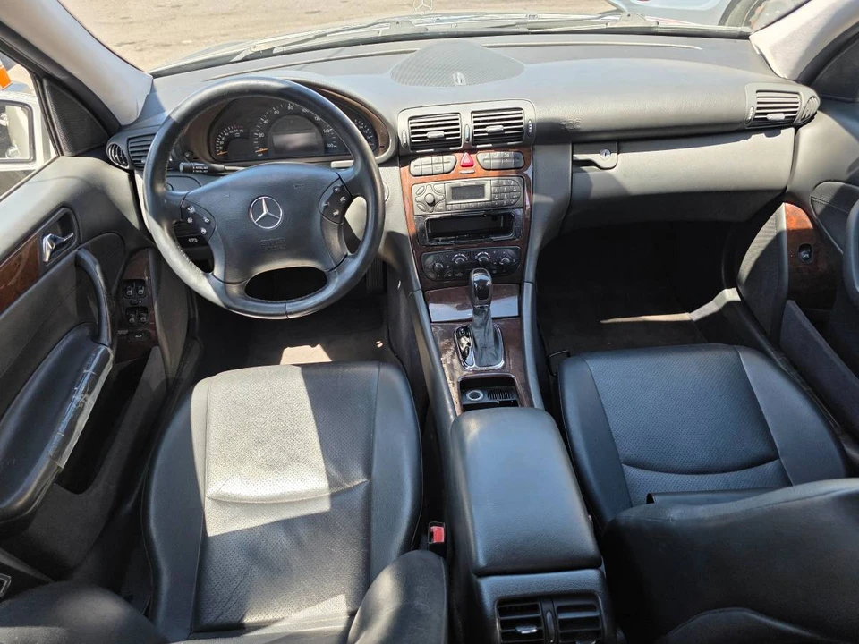 2002 Mercedes-Benz W203 C-Class - Image 8 of 10
