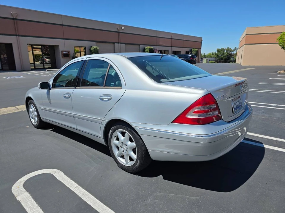 2002 Mercedes-Benz W203 C-Class - Image 6 of 10
