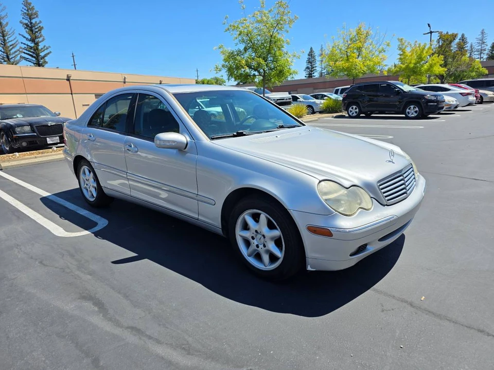 2002 Mercedes-Benz W203 C-Class - Image 3 of 10