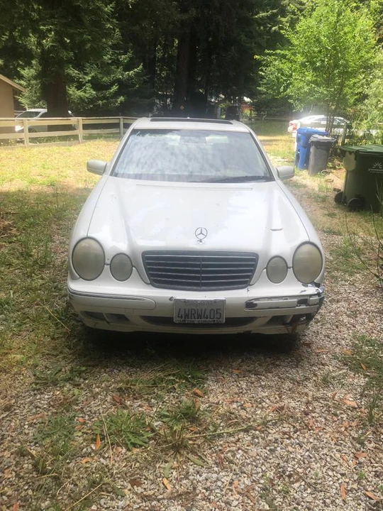 2002 Mercedes-Benz W210 E-Class - Image 2 of 3