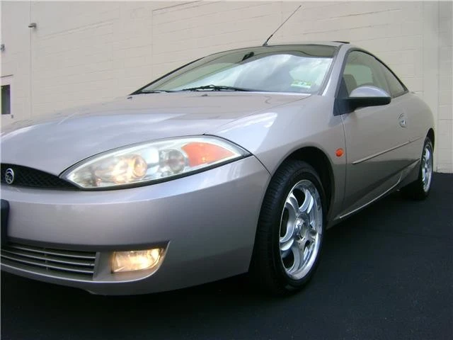 2002 Mercury Cougar 4th+ Gen - Image 9 of 12