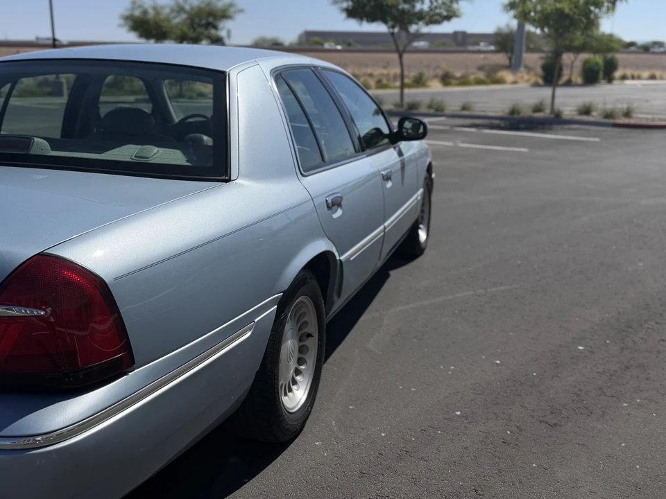 2002 Mercury Grand Marquis - Image 23 of 31