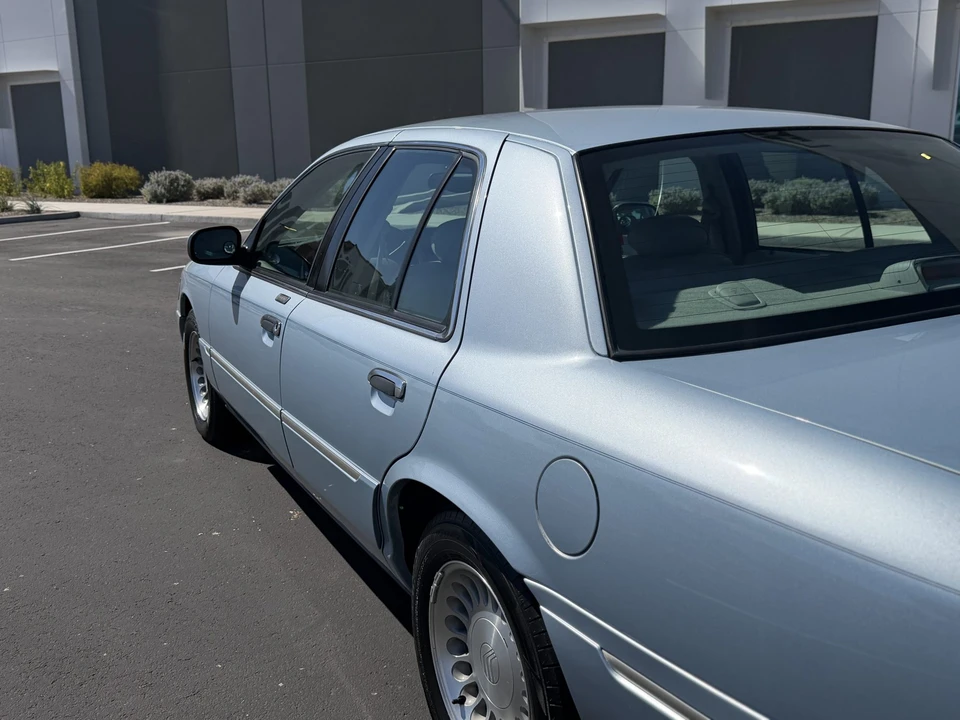 2002 Mercury Grand Marquis - Image 19 of 31