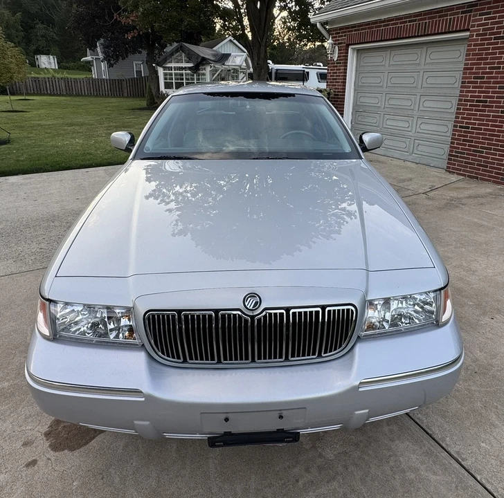 2002 Mercury Grand Marquis - Image 9 of 31
