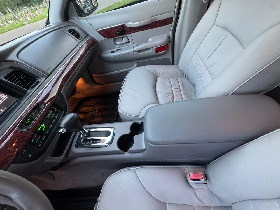 2002 Mercury Grand Marquis - Image 16 of 31