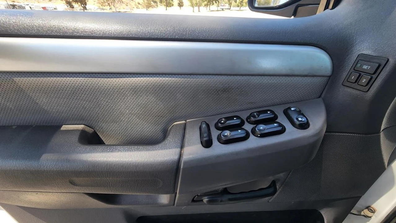 2002 Mercury - Image 26 of 31