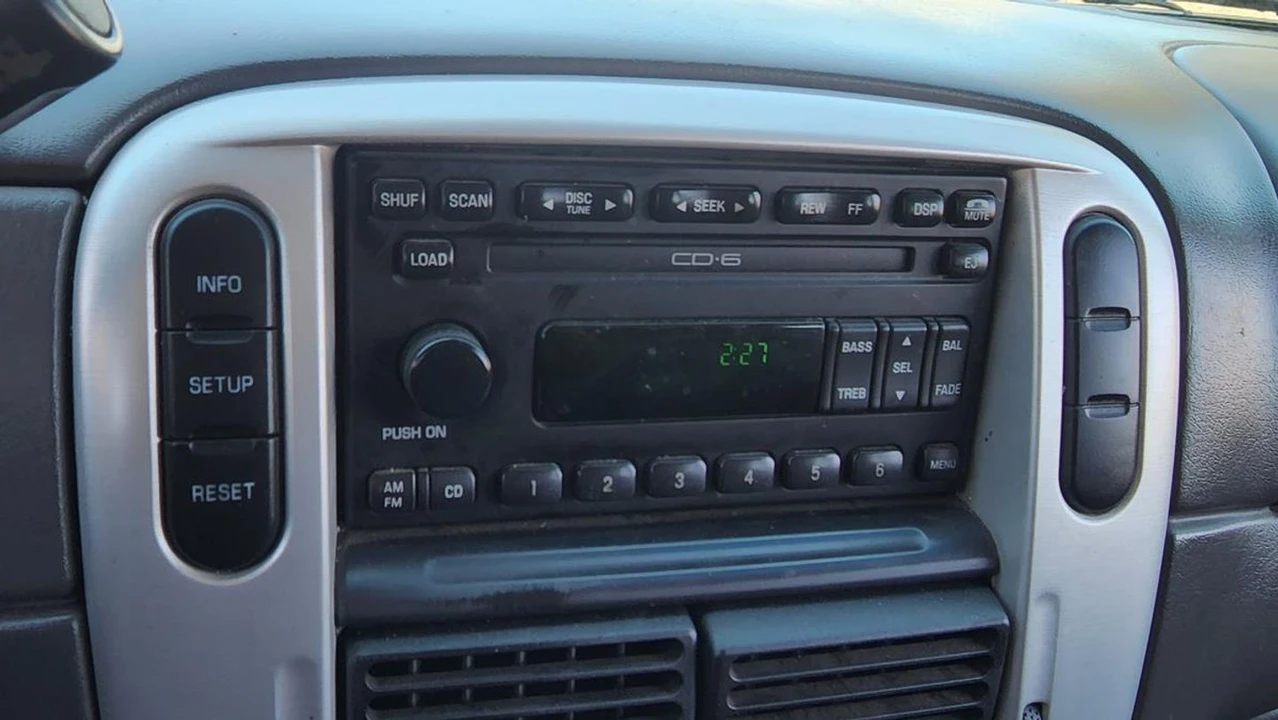 2002 Mercury - Image 23 of 31